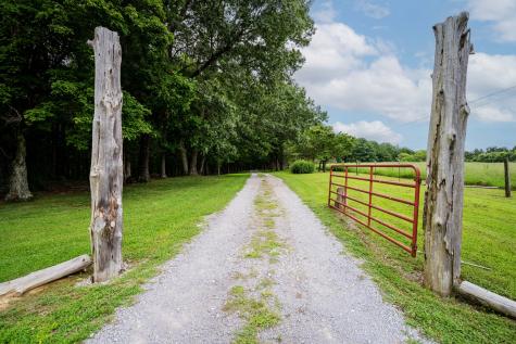 3659 Pea Ridge Road Liberty TN 37095