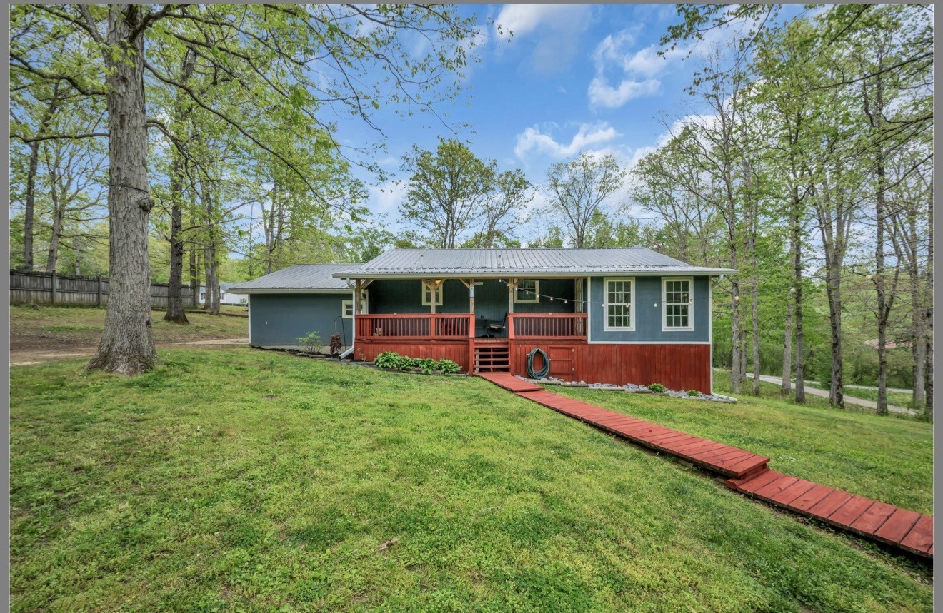 1051 Twin Pine Road Dickson TN 37055