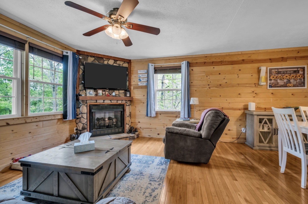 1051 Twin Pine Road Dickson TN 37055