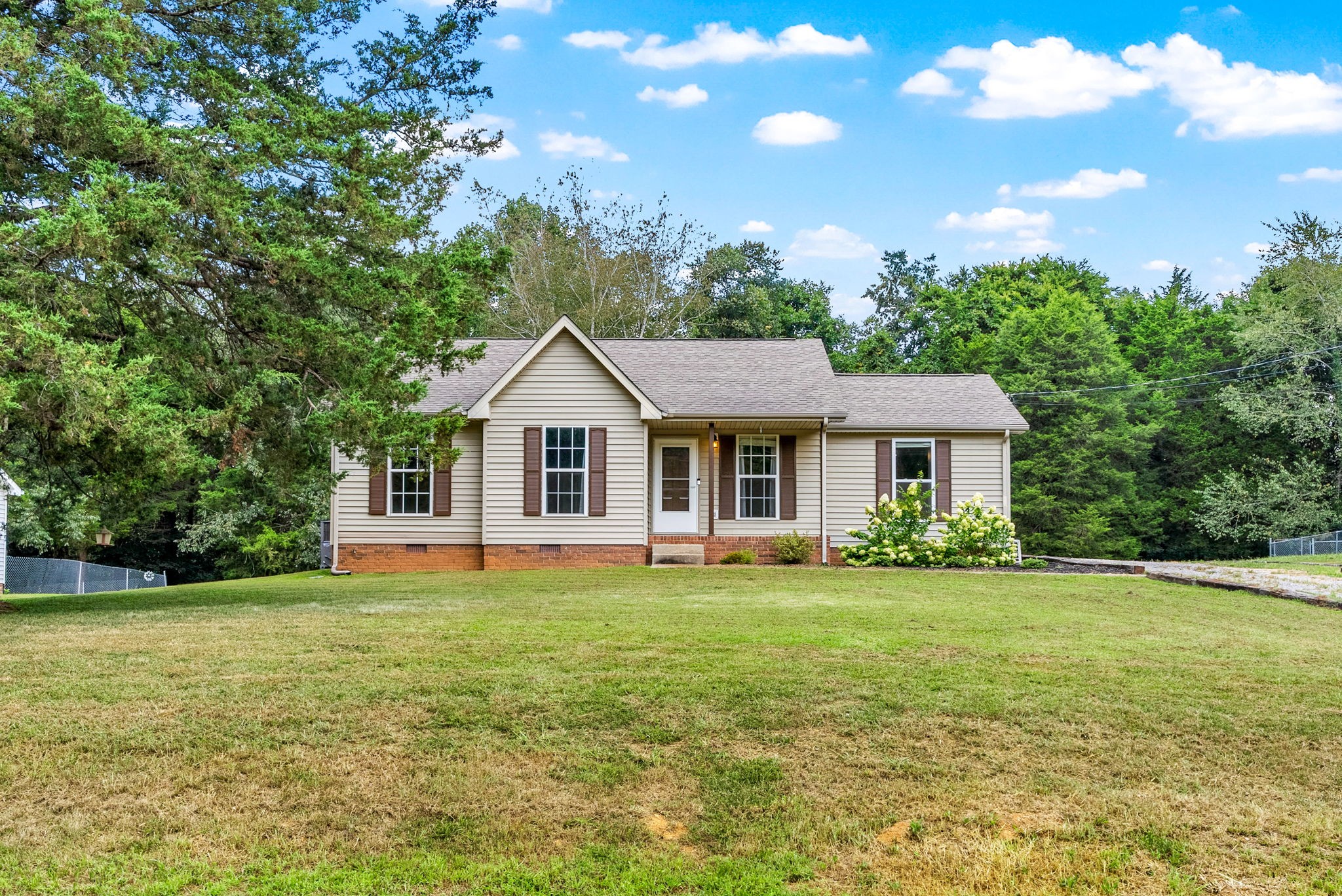3513 Hunters Ridge Woodlawn TN 37191
