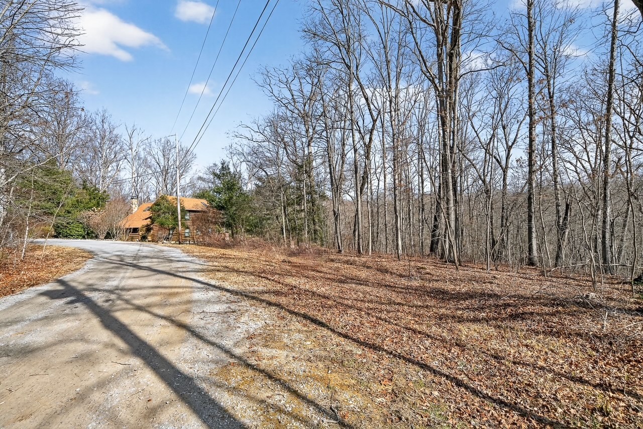 30 Devon Loop Crossville TN 38558