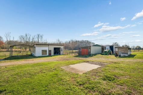 324 Laster Holman Road Decherd TN 37324