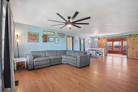 324 Laster Holman Road Decherd TN 37324
