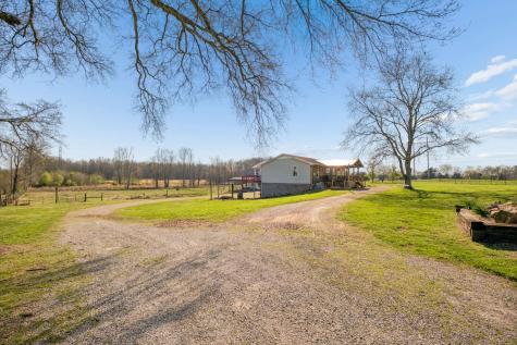324 Laster Holman Road Decherd TN 37324