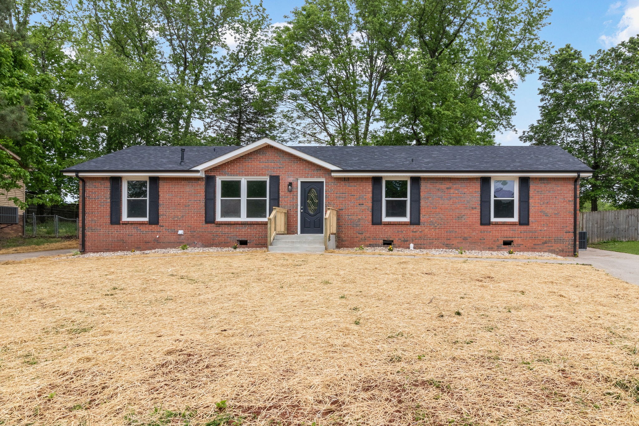 351 Greenleaf Lane Clarksville TN 37040