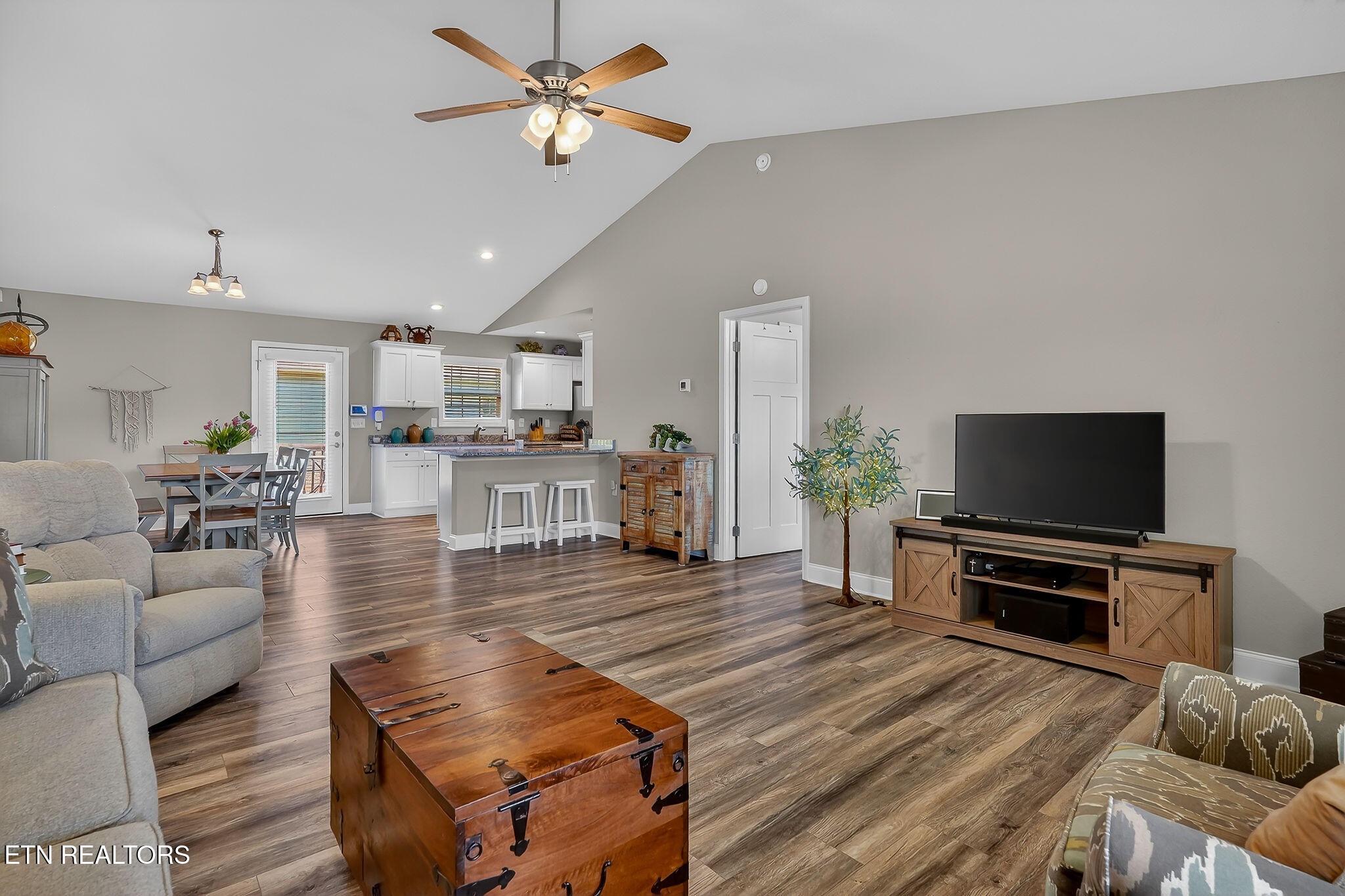 21 Panther Valley Road Crossville TN 38555