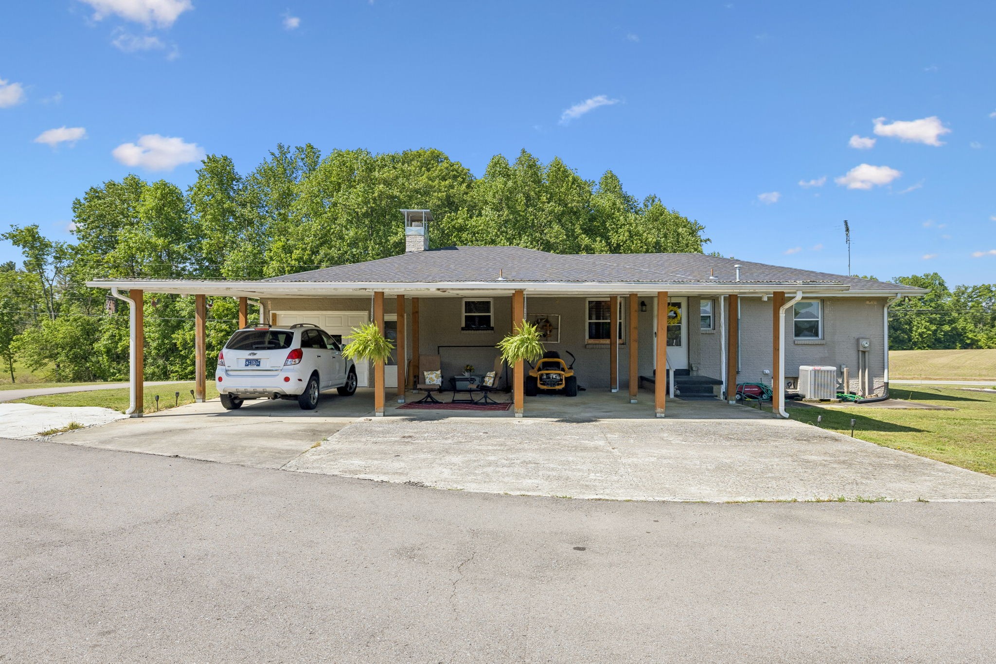8997 Holmes Creek Road Smithville TN 37166