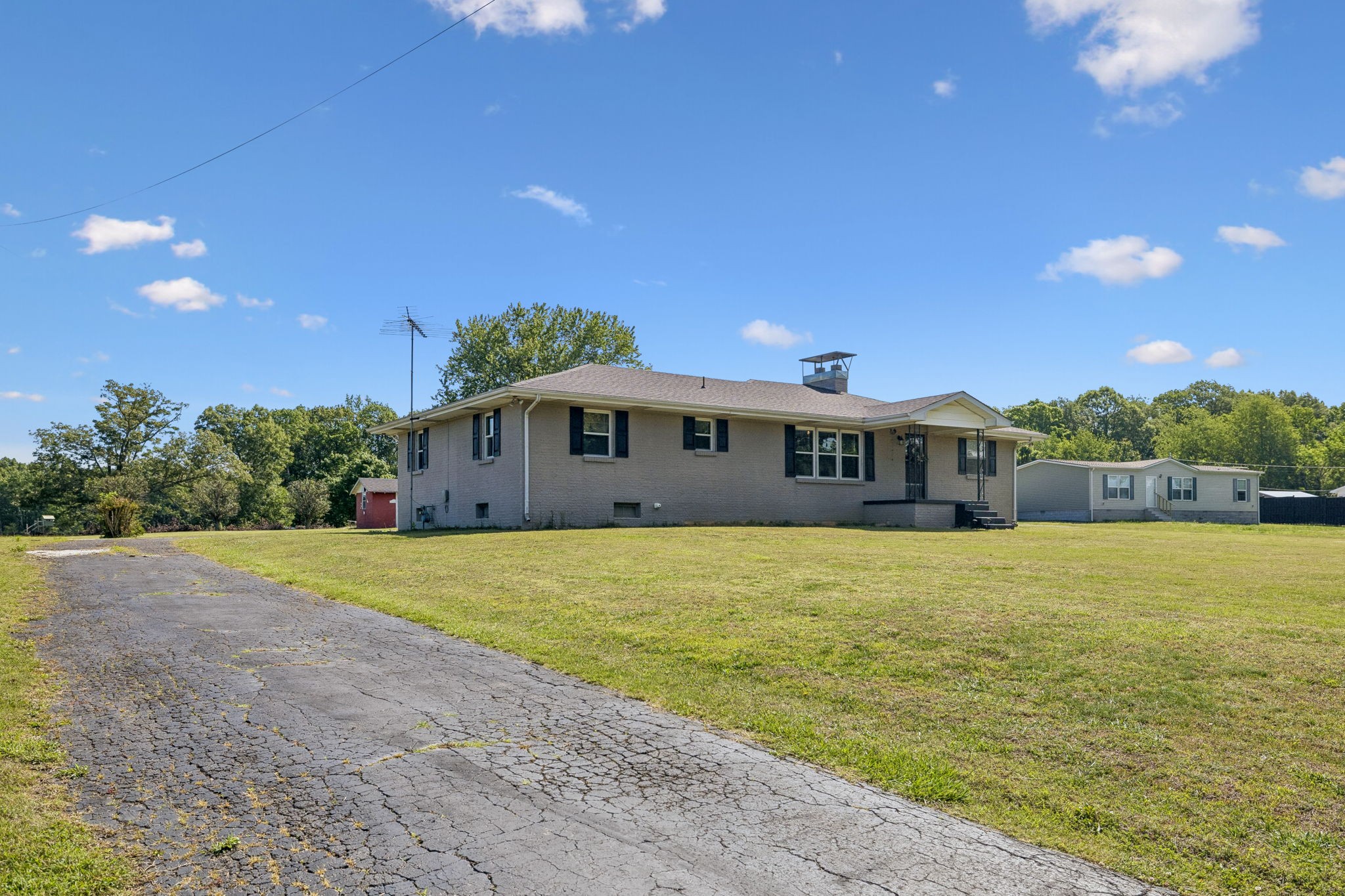 8997 Holmes Creek Road Smithville TN 37166