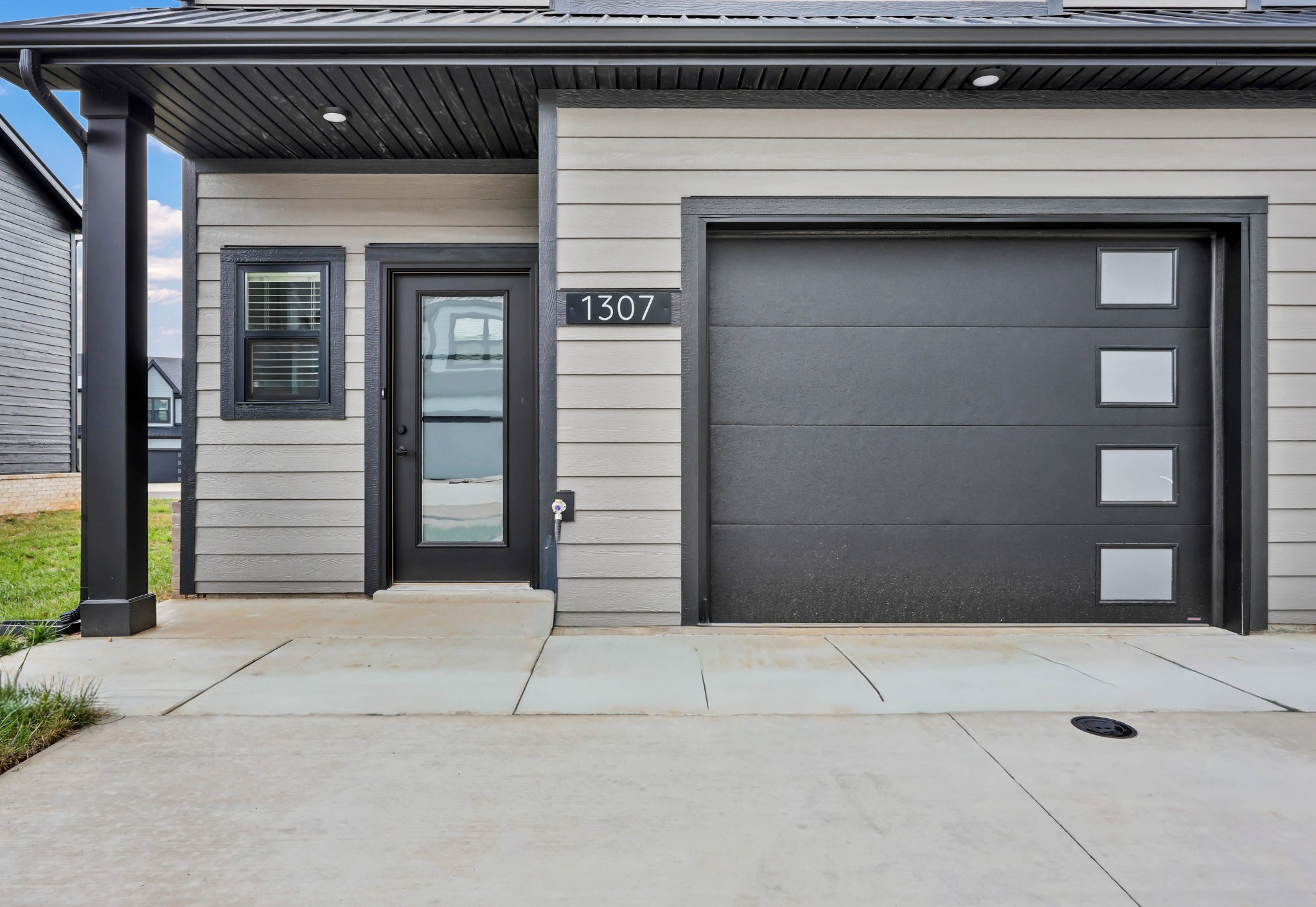 1307 Jonathan Wade Circle Clarksville TN 37043