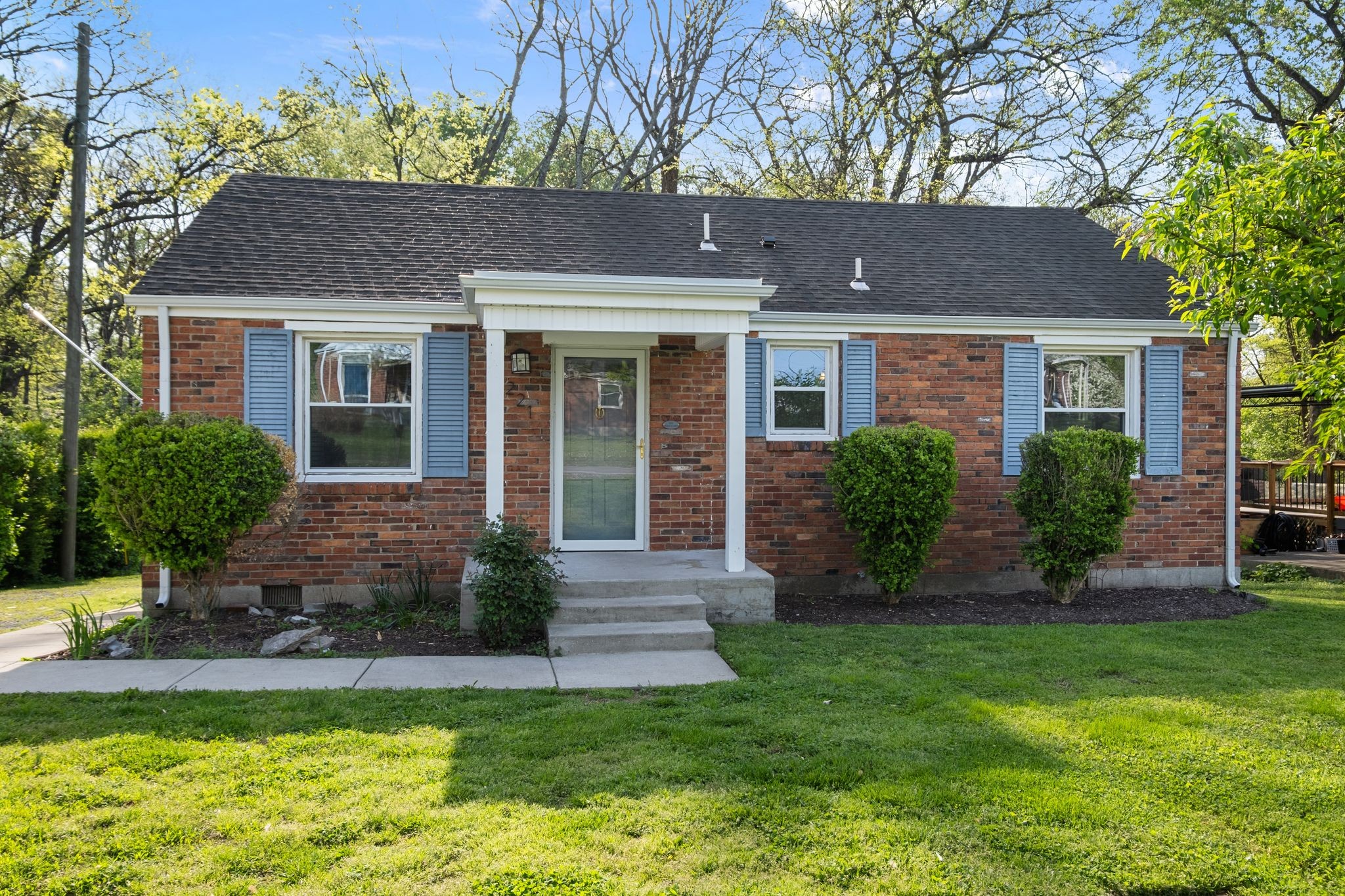 221 Graylynn Drive Nashville TN 37214