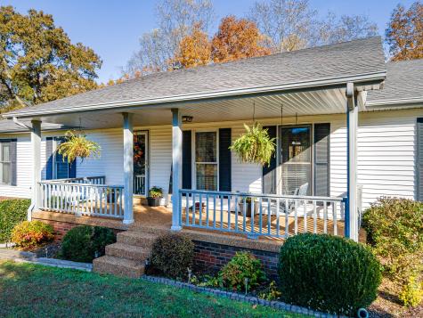 2862 Hillcrest Drive Centerville TN 37033