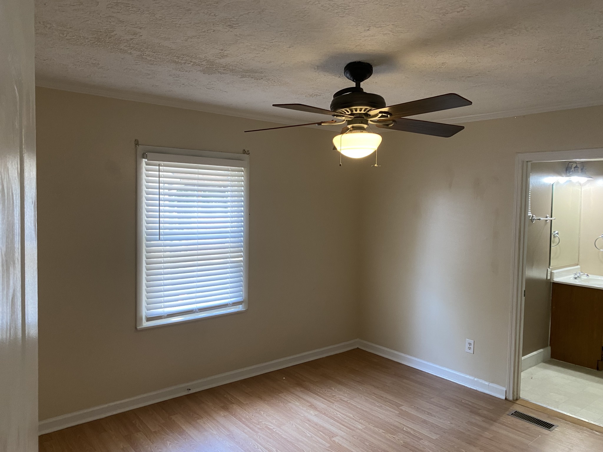 652 Trimble Avenue Gallatin TN 37066