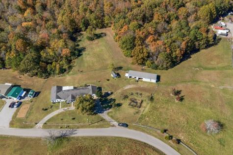 1971 Ridge Road Mc Ewen TN 37101