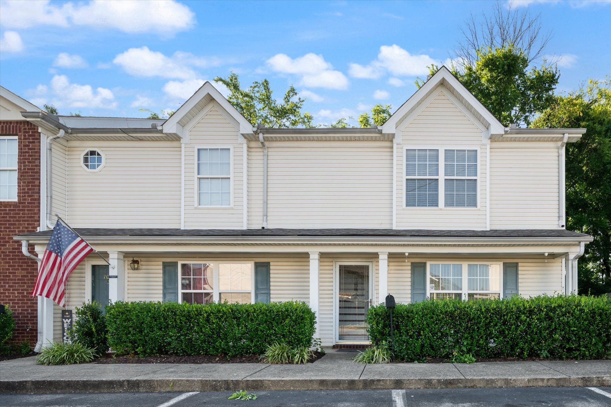 7013 Alon Babayan Arch, E La Vergne TN 37086