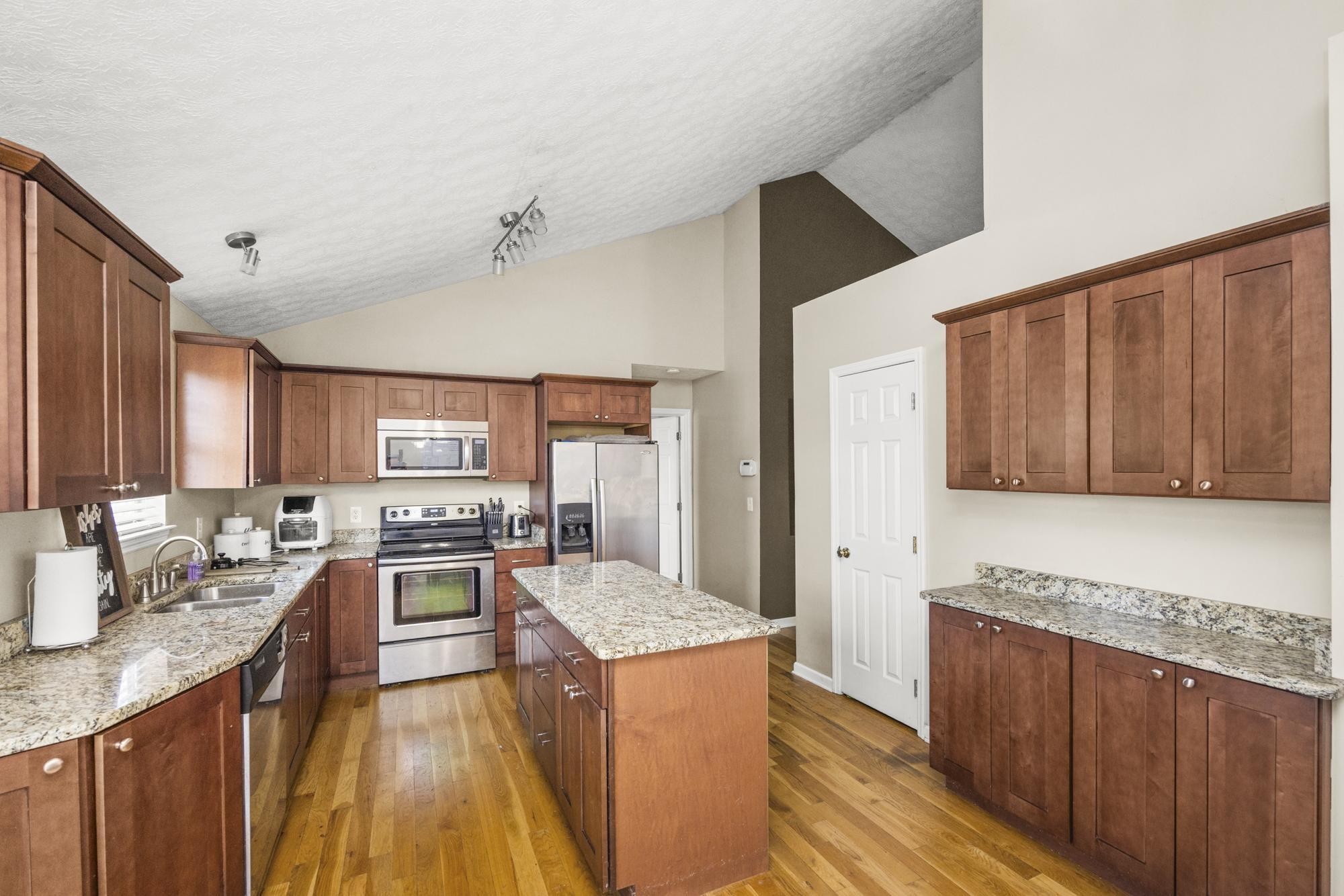 2213 Riverway Drive Old Hickory TN 37138