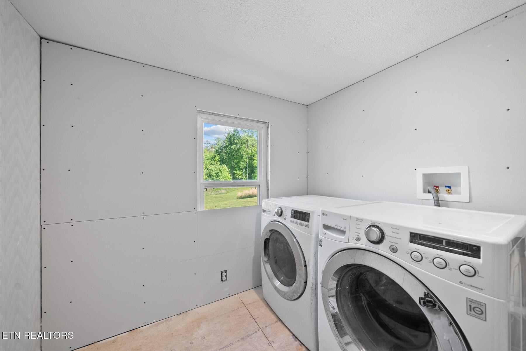 390 Sparkmantown Road Rock Island TN 38581