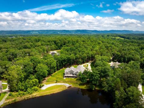 10690 Lost Lake Circle Ooltewah TN 37363