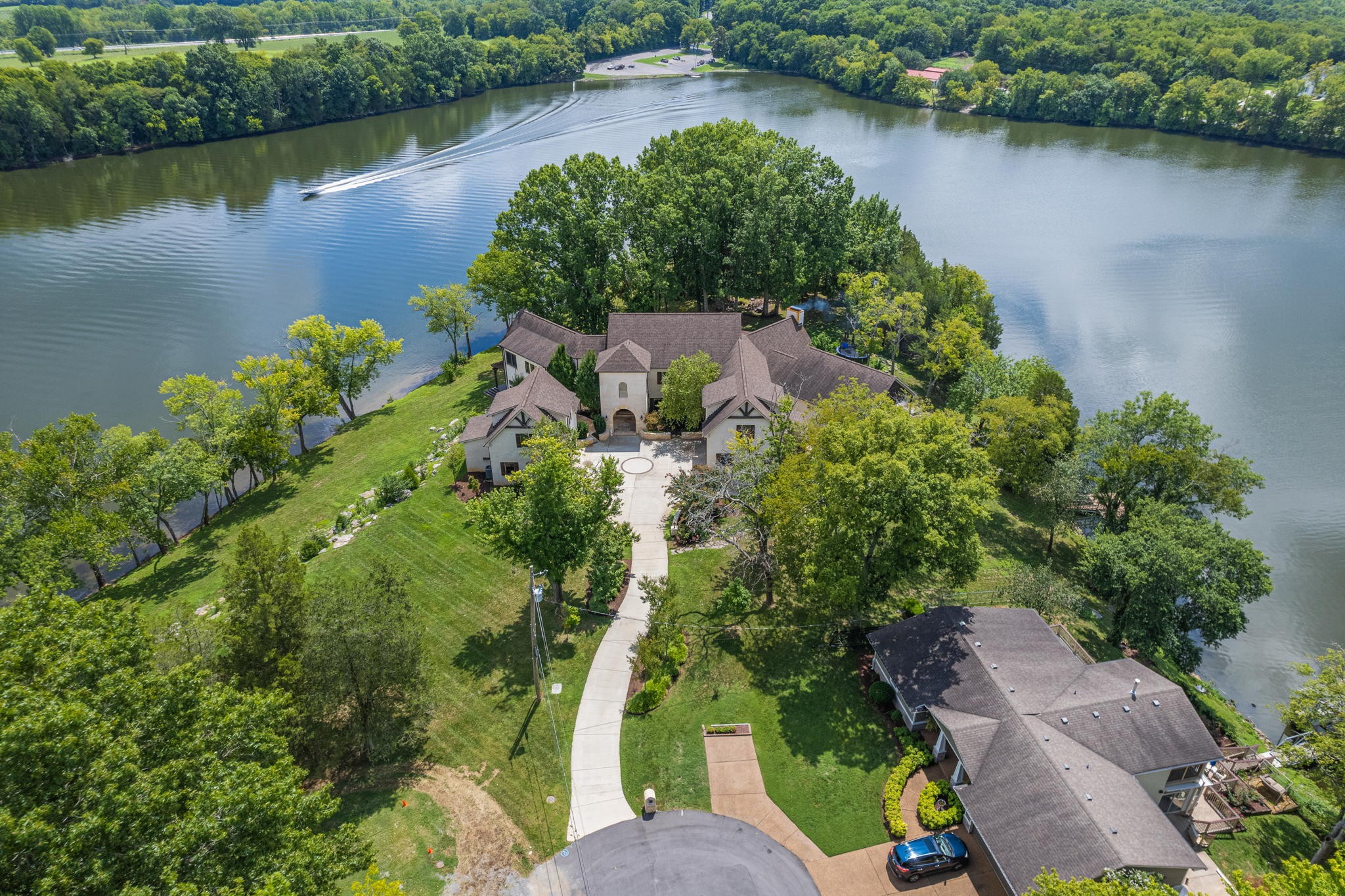 817 Burton Point Road Mount Juliet TN 37122
