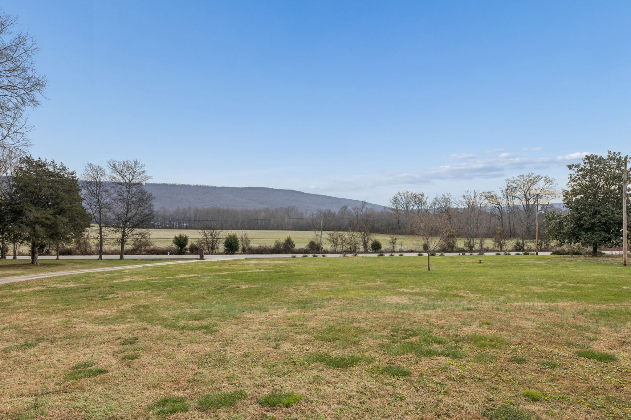 5453 Hillsboro Viola Road Manchester TN 37355