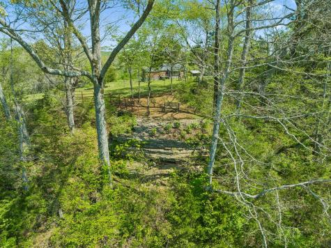 4341 Marlowe Road Williamsport TN 38487