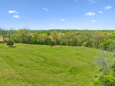 4341 Marlowe Road Williamsport TN 38487