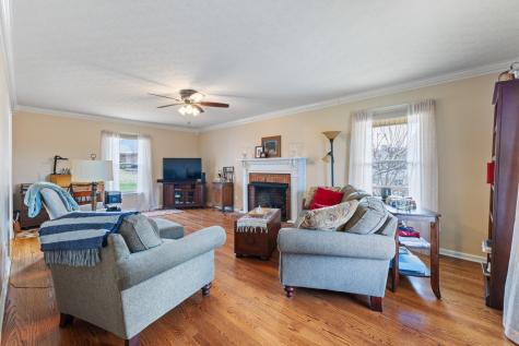 709 Harris Drive Gallatin TN 37066