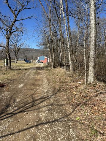 15634 Old State Highway 28 Pikeville TN 37367