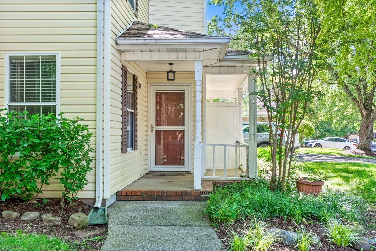 209 Hillside Court Murfreesboro TN 37130