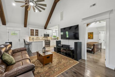 2104 Williamsport Pike Columbia TN 38401