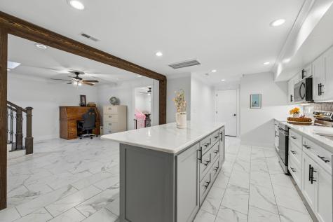 2104 Williamsport Pike Columbia TN 38401