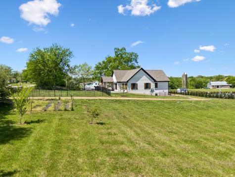 2104 Williamsport Pike Columbia TN 38401