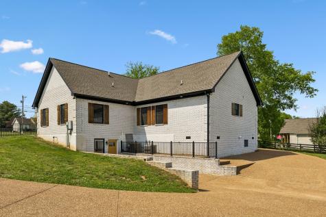 2104 Williamsport Pike Columbia TN 38401