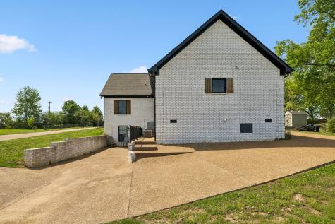 2104 Williamsport Pike Columbia TN 38401