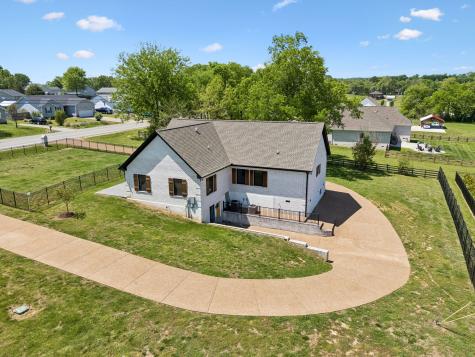 2104 Williamsport Pike Columbia TN 38401