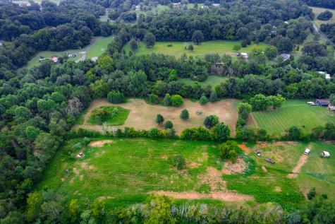 4433 Washington Road Greenbrier TN 37073