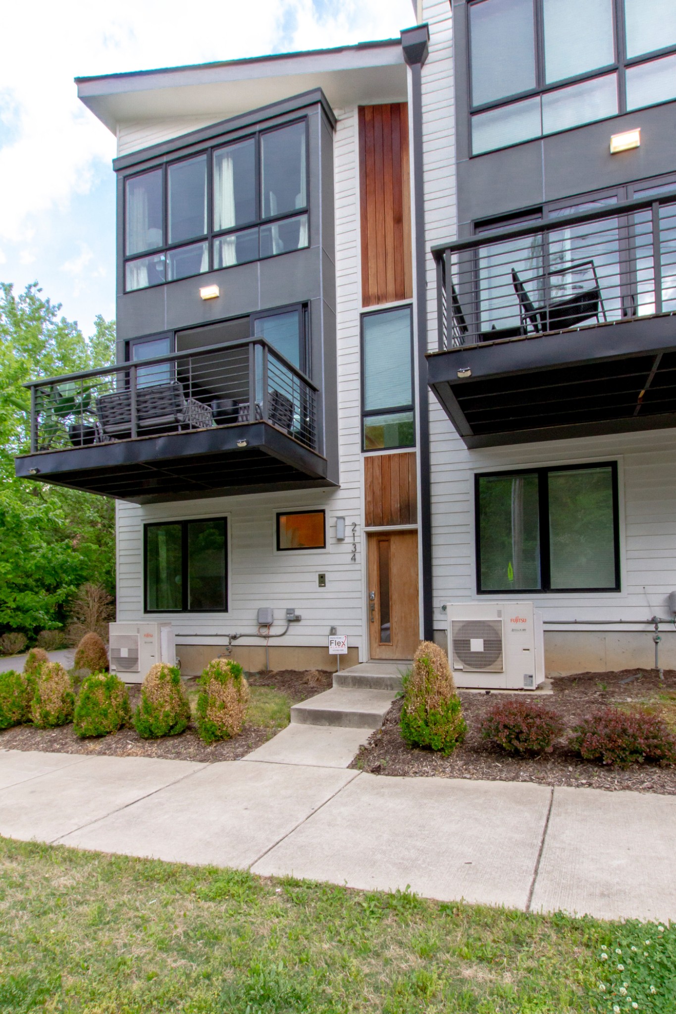2134 9th Ave, N Nashville TN 37208