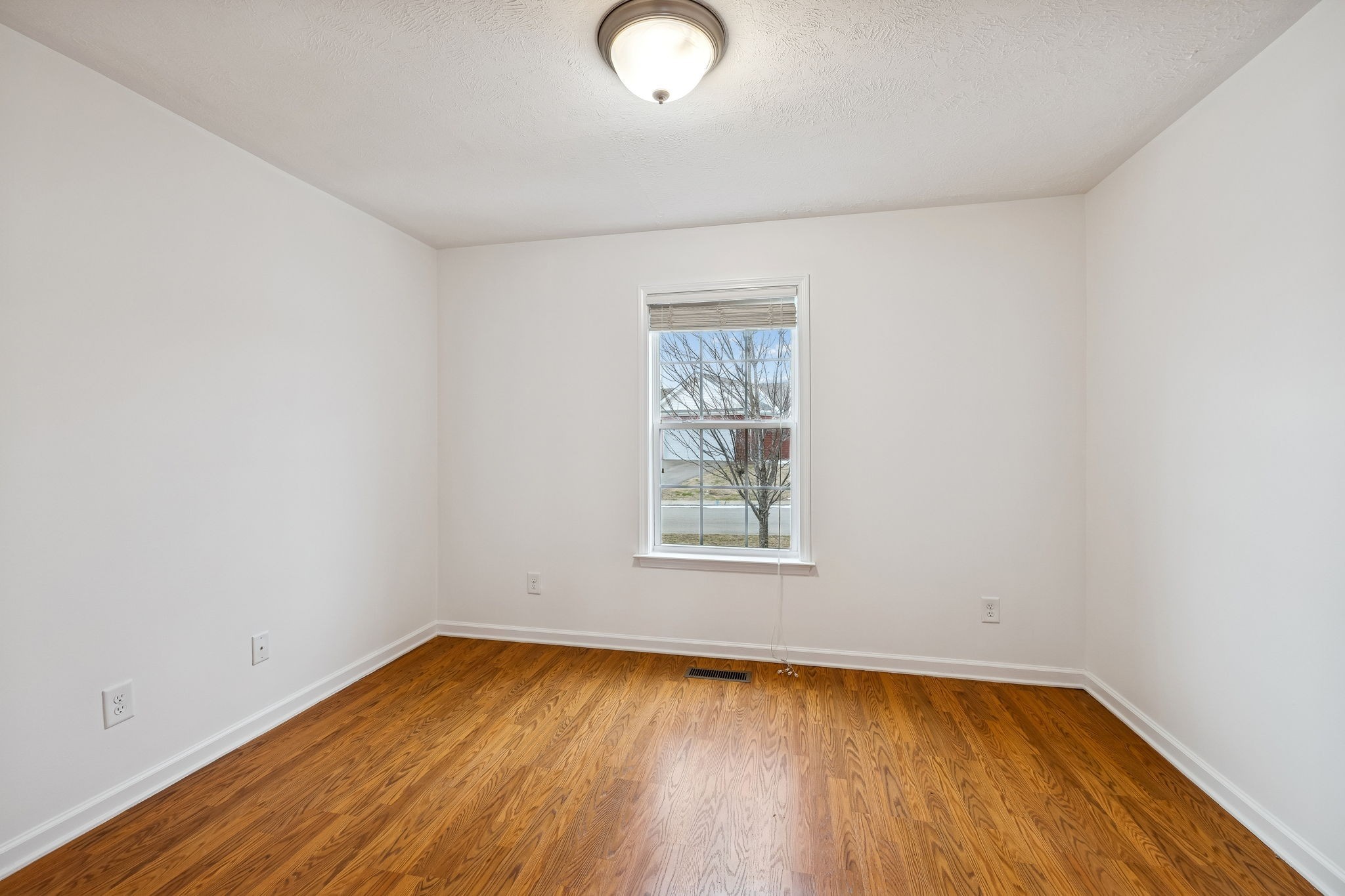 1909 Susan Road Columbia TN 38401