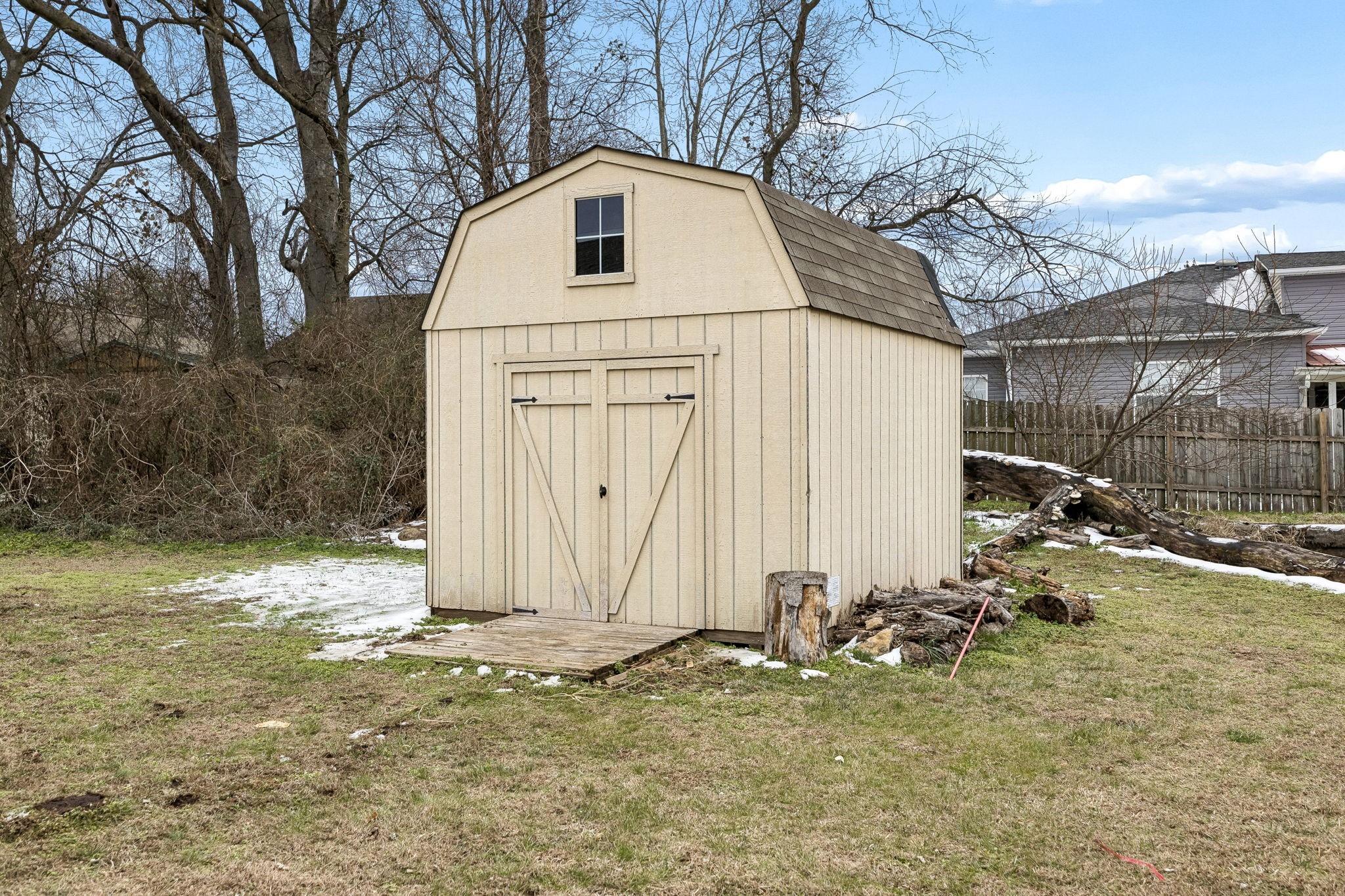 1909 Susan Road Columbia TN 38401