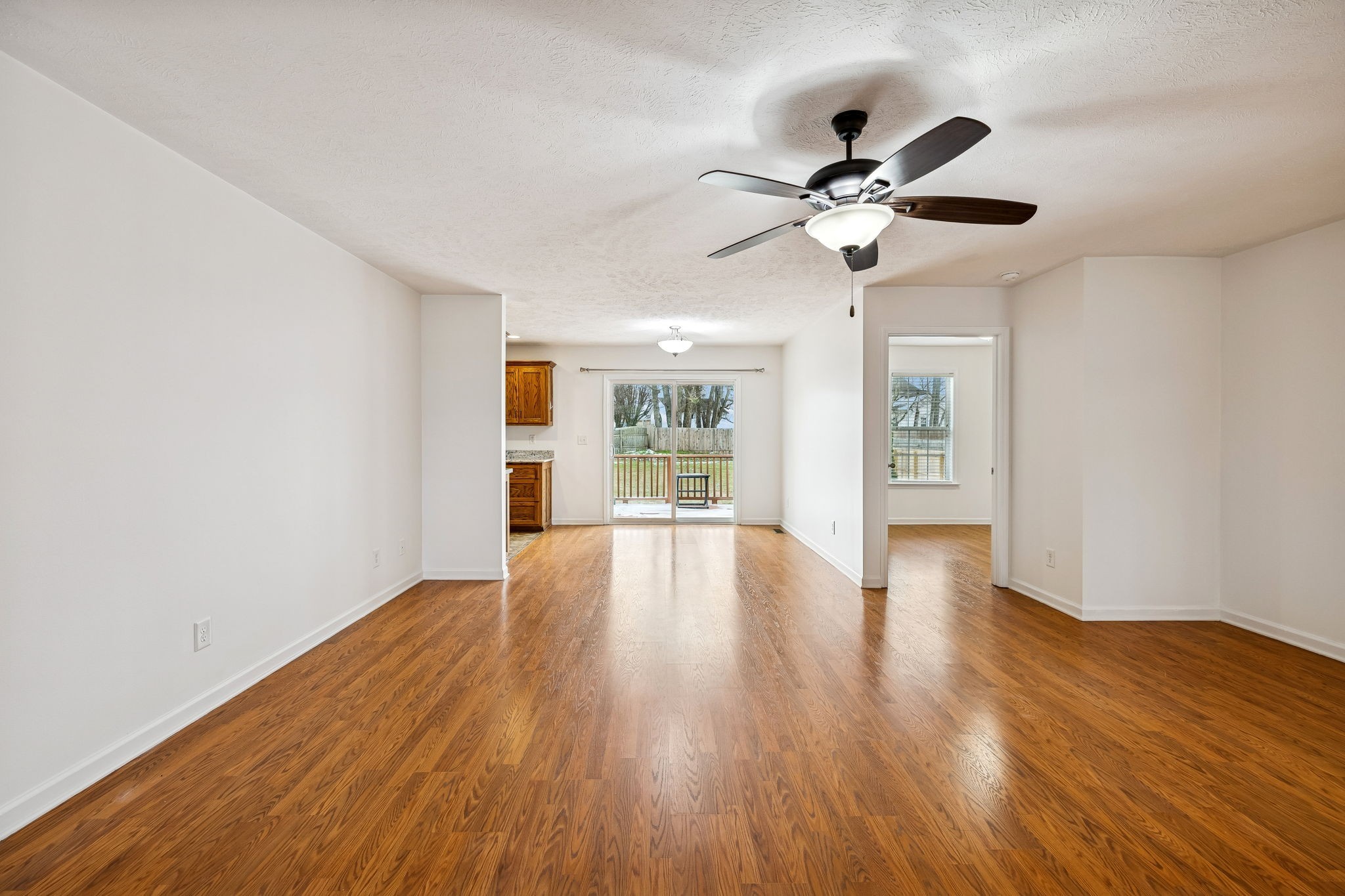 1909 Susan Road Columbia TN 38401