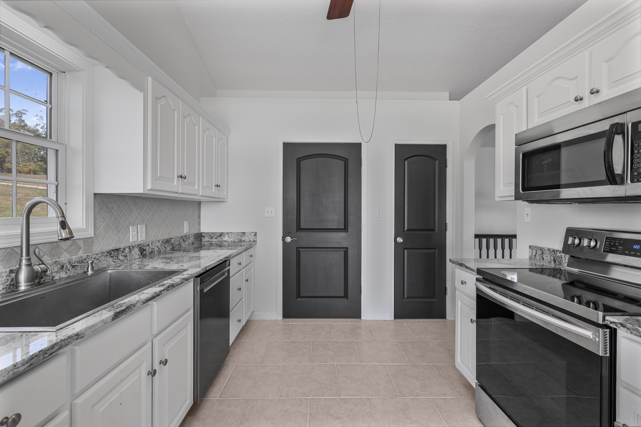 185 Sunset Pass Big Sandy TN 38221
