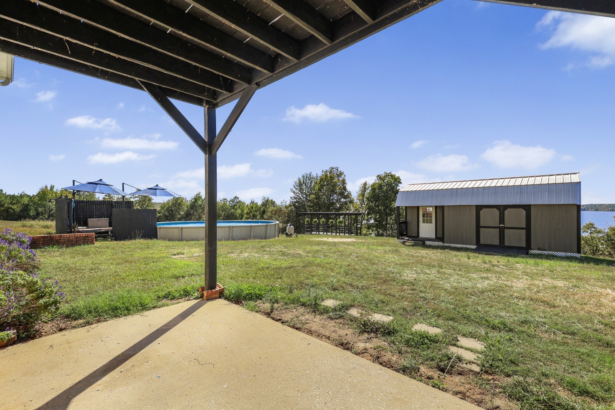 185 Sunset Pass Big Sandy TN 38221