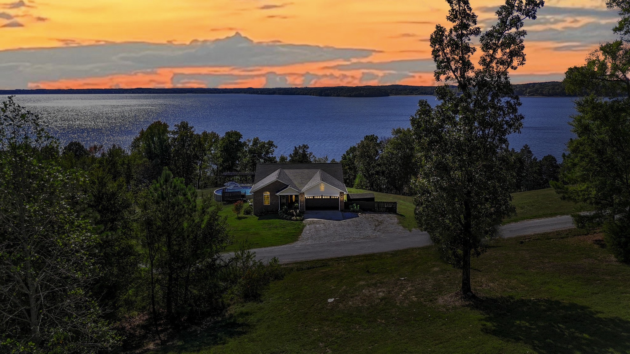 185 Sunset Pass Big Sandy TN 38221