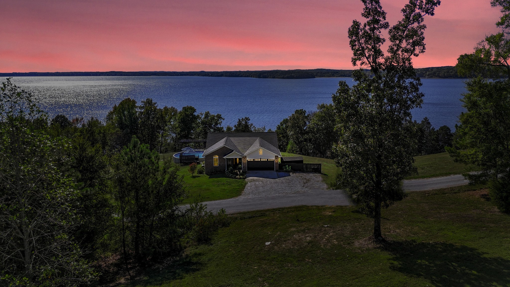 185 Sunset Pass Big Sandy TN 38221