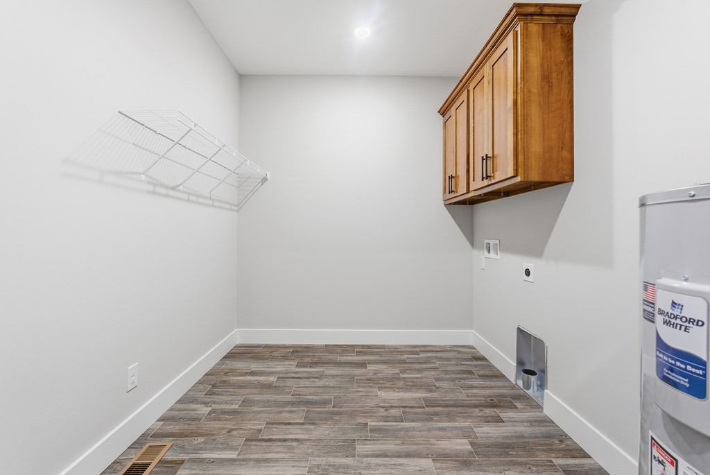 11100 H O Allison Road Baxter TN 38544
