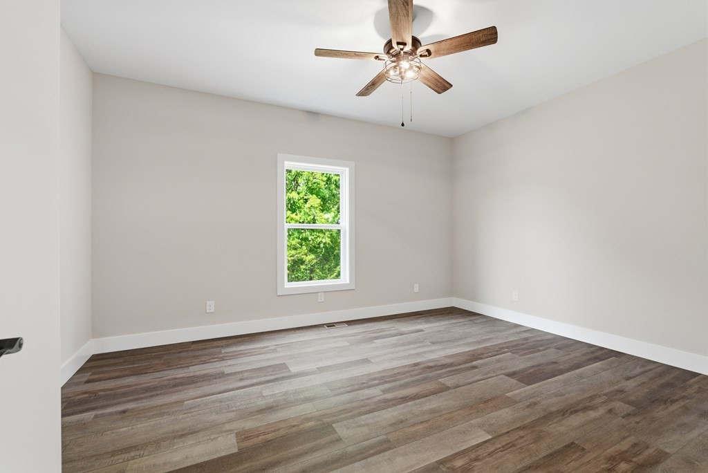 11100 H O Allison Road Baxter TN 38544