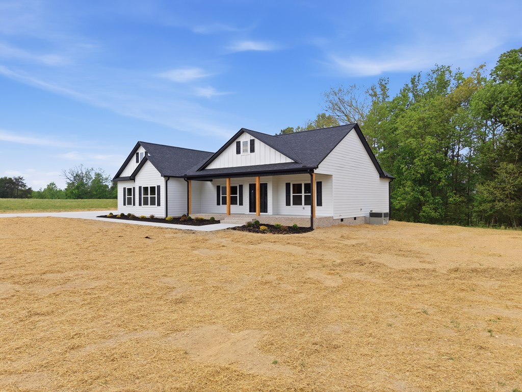 11100 H O Allison Road Baxter TN 38544