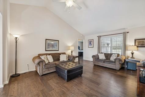 1676 Center Star Road Columbia TN 38401