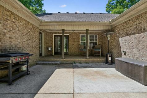 1676 Center Star Road Columbia TN 38401