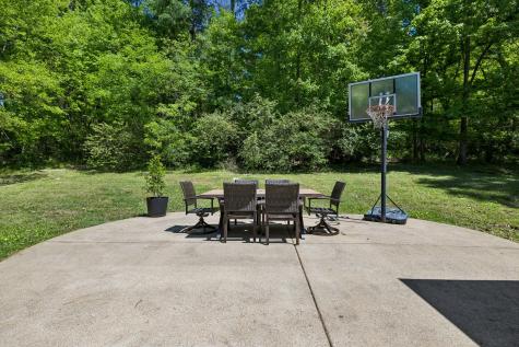 1676 Center Star Road Columbia TN 38401