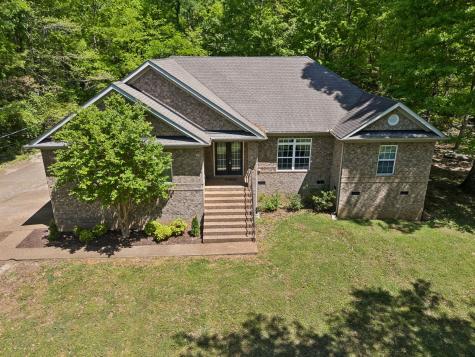 1676 Center Star Road Columbia TN 38401